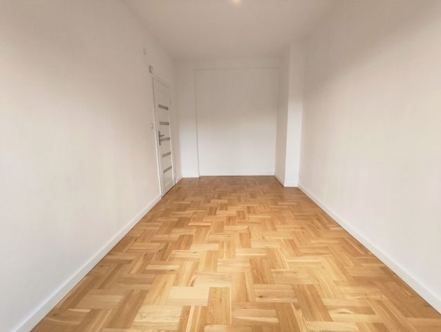 dom szeregowy, 8 pokoi Warszawa Mokotów, ul. Cypryjska. Zdjęcie 19