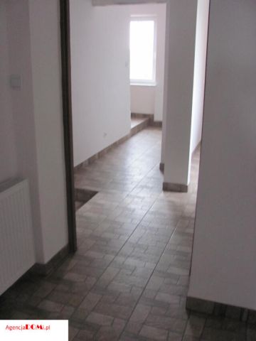Mieszkanie 3-pokojowe Radonice. Zdjęcie 5