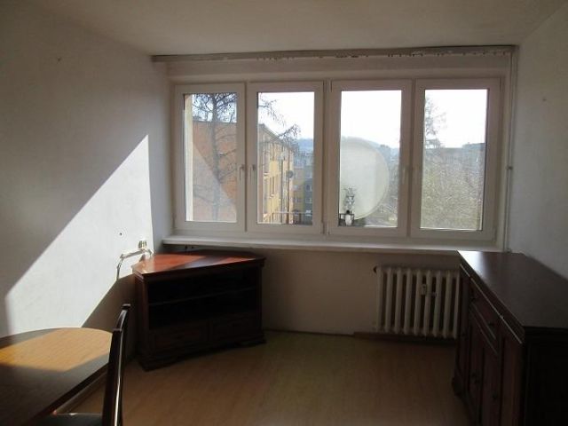 Mieszkanie 3-pokojowe Złotoryja Centrum, pl. Władysława Reymonta. Zdjęcie 1