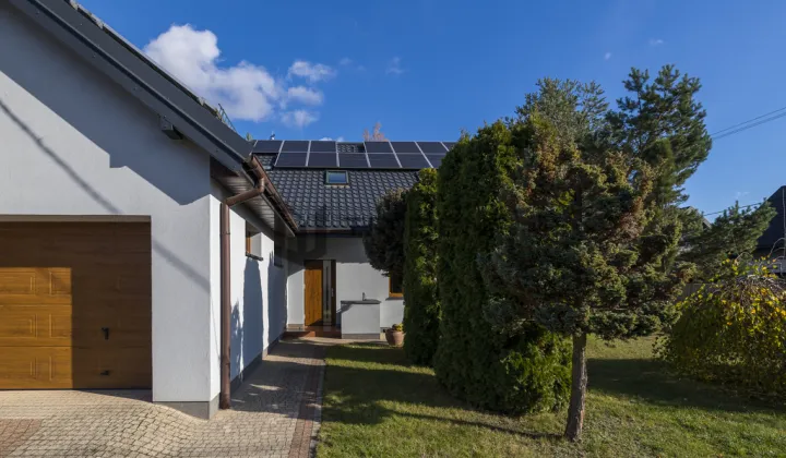 dom wolnostojący, 7 pokoi Łoś