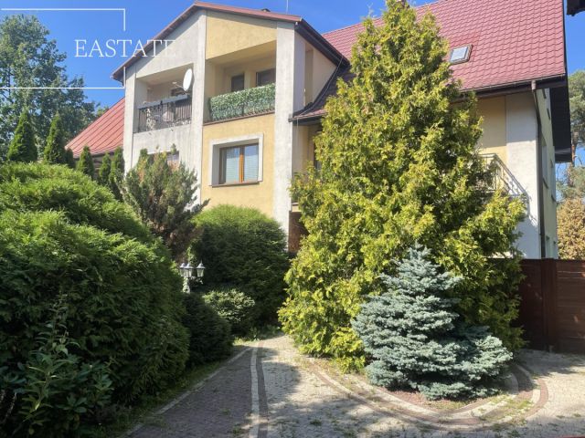 dom wolnostojący, 12 pokoi Warszawa Wawer, ul. Wzorzysta. Zdjęcie 2