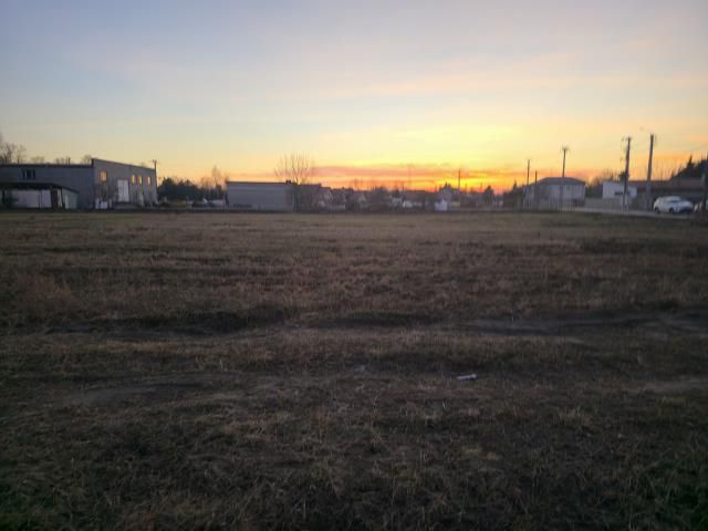 Działka budowlana Wołomin Lipiny B. Zdjęcie 1