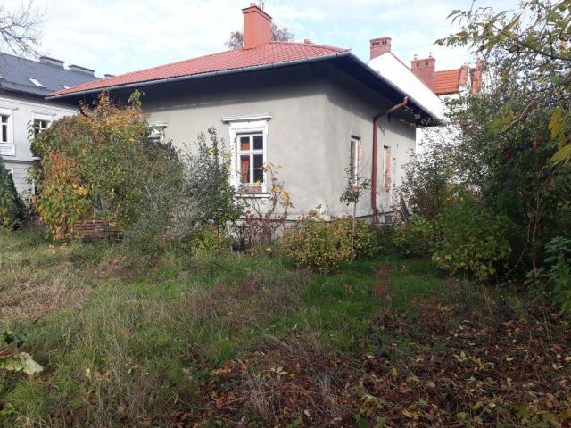 dom wolnostojący, 4 pokoje Tarnów, ul. Kazimierza Brodzińskiego. Zdjęcie 1