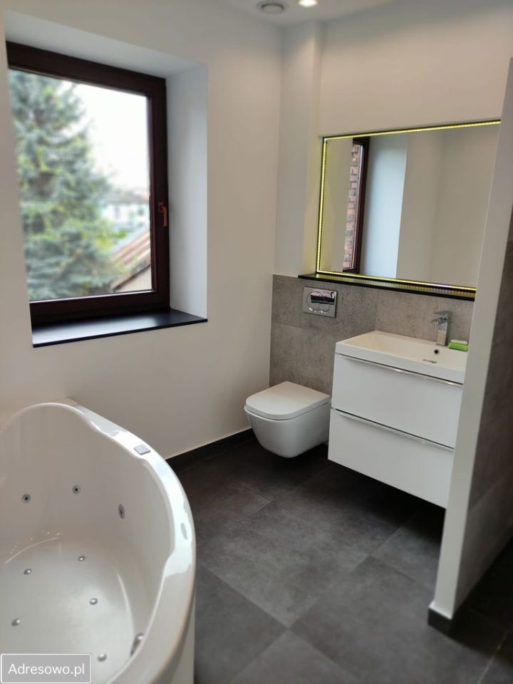 Mieszkanie 3-pokojowe Żywiec, ul. Komonieckiego. Zdjęcie 18