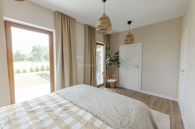 dom wolnostojący, 4 pokoje Szadki. Zdjęcie 13