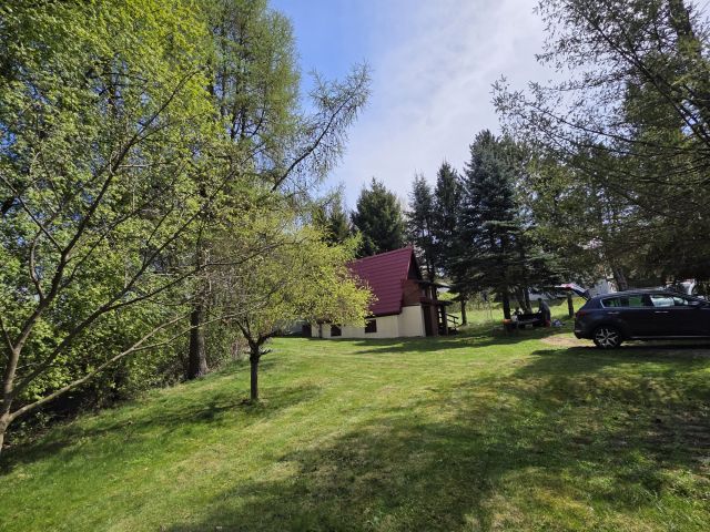 dom letniskowy, 4 pokoje Ślemień, ul. Pod Lasem. Zdjęcie 1