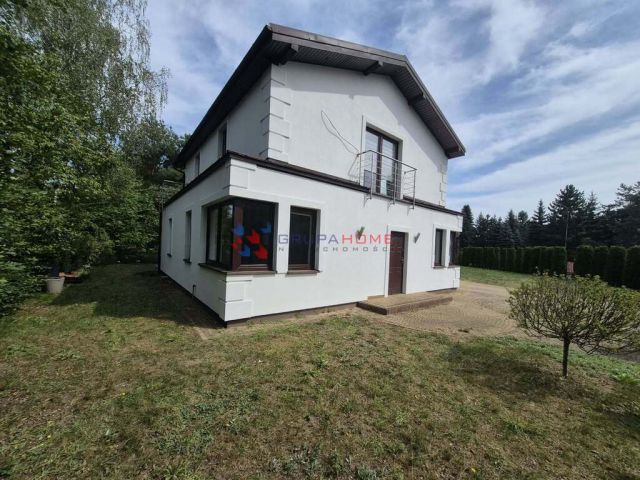 dom wolnostojący, 5 pokoi Bobrowiec. Zdjęcie 14