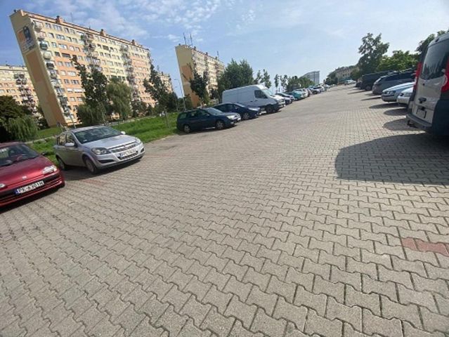 Mieszkanie 3-pokojowe Kalisz Dobrzec, ul. Podmiejska. Zdjęcie 2
