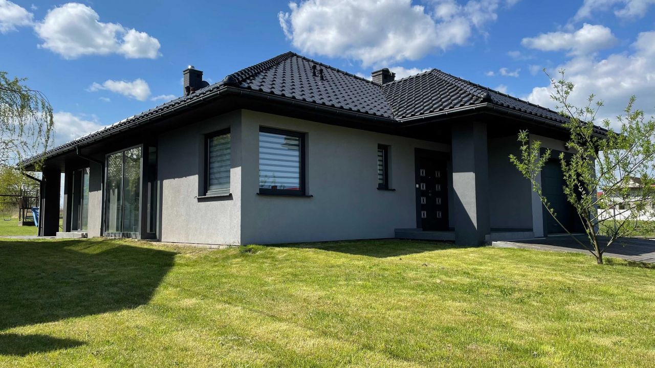dom wolnostojący, 4 pokoje Zendek