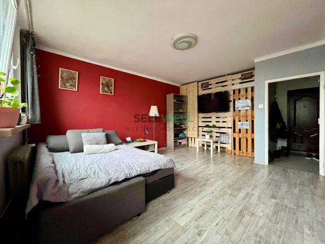 Mieszkanie 1-pokojowe Łódź Kurak, ul. Konstantego Ciołkowskiego. Zdjęcie 1