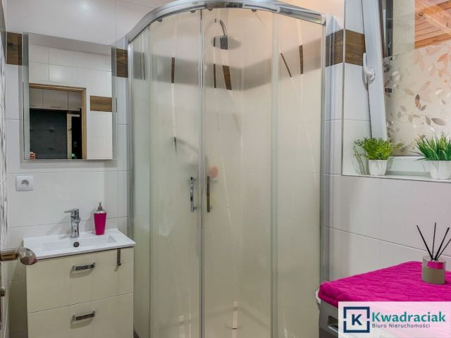 dom wolnostojący, 5 pokoi Bieździadka. Zdjęcie 23