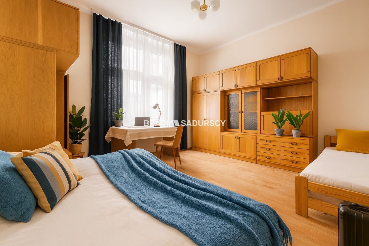 Mieszkanie 4-pokojowe Kraków Stare Miasto, ul. Mikołaja Zyblikiewicza. Zdjęcie 2