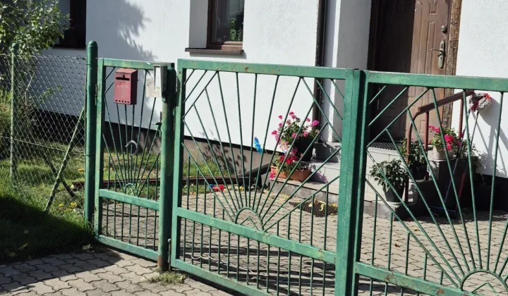 dom wolnostojący, 4 pokoje Dorohusk-Osada, ul. 1 Maja