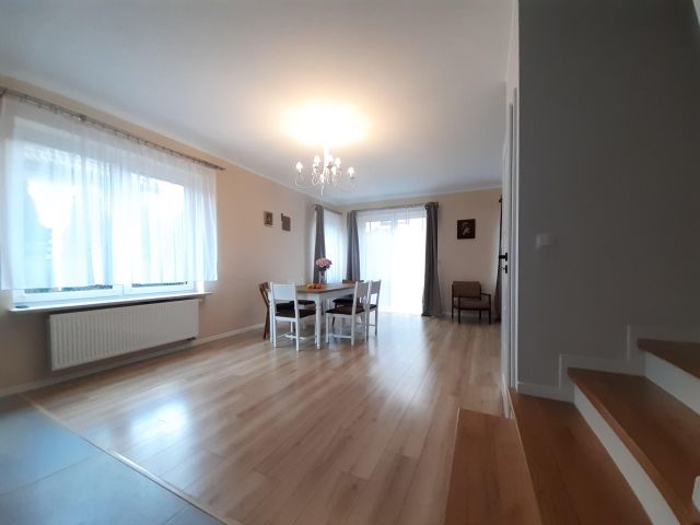 bliźniak, 6 pokoi Warszawa Wesoła, ul. Irgi. Zdjęcie 1