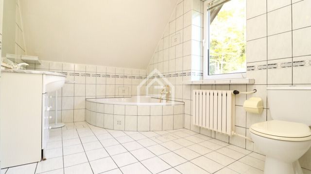 dom wolnostojący, 4 pokoje Żegocina. Zdjęcie 12