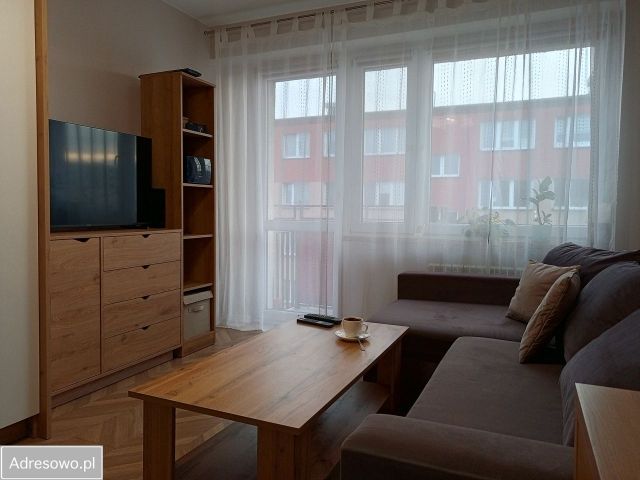 Mieszkanie 3-pokojowe Płock, ul. Jana Kochanowskiego. Zdjęcie 1