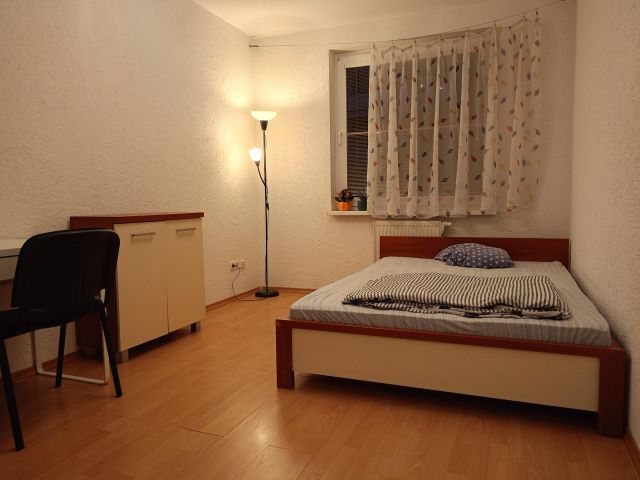 Pokój Wrocław Muchobór Wielki, ul. Aleksandra Godlewskiego. Zdjęcie 1