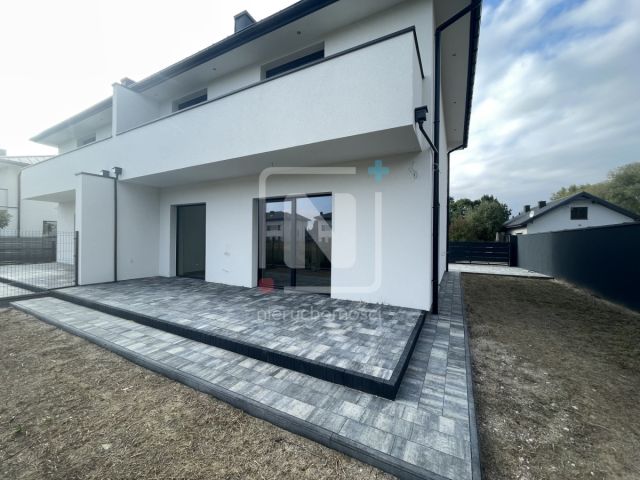 bliźniak, 4 pokoje Łomianki. Zdjęcie 2