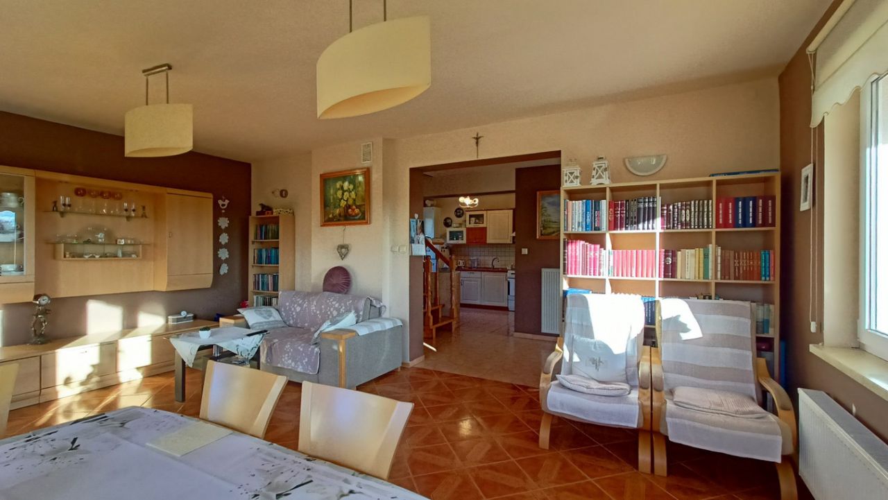 dom wolnostojący, 4 pokoje Ławki. Zdjęcie 11