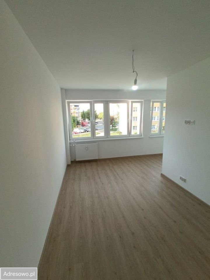Mieszkanie 3-pokojowe Konin, ul. 11 Listopada. Zdjęcie 9