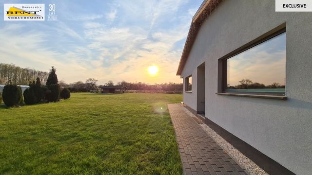 dom letniskowy, 4 pokoje Międzyzdroje, ul. Niepodległości. Zdjęcie 1