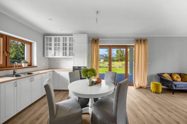 dom wolnostojący, 3 pokoje Ostrówek, ul. Szyszkowa. Zdjęcie 2