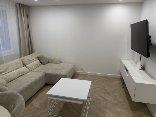 Mieszkanie 3-pokojowe Głogów Kopernik. Zdjęcie 1