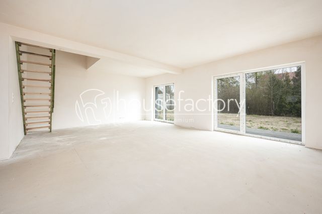 bliźniak, 4 pokoje Rzgów, ul. Ustronna. Zdjęcie 2