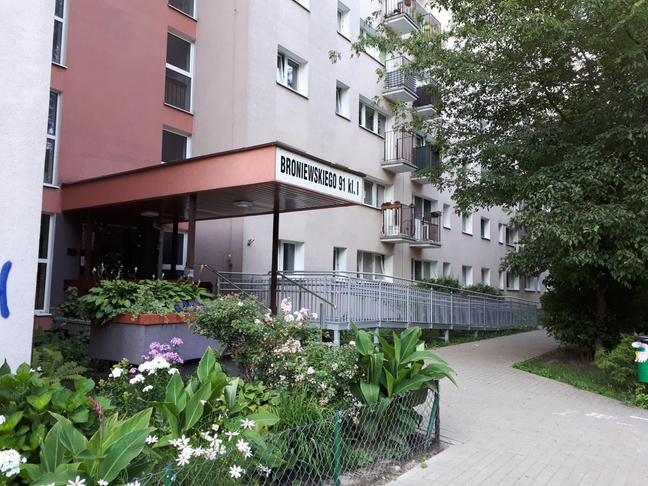 Mieszkanie 2-pokojowe Warszawa Bielany, ul. Władysława Broniewskiego. Zdjęcie 3