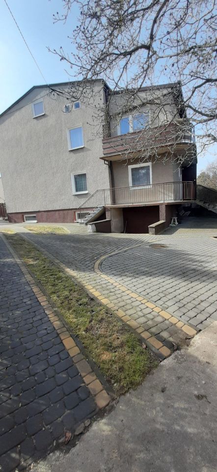 dom wolnostojący, 6 pokoi Radomsko Centrum, Prym. Wyszyńskiego. Zdjęcie 5