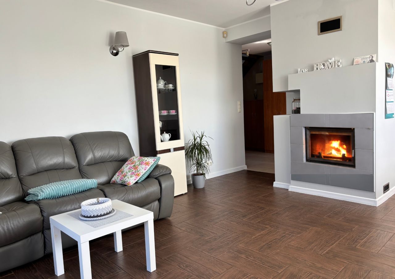 dom wolnostojący, 6 pokoi Nowa Wieś Malborska. Zdjęcie 3