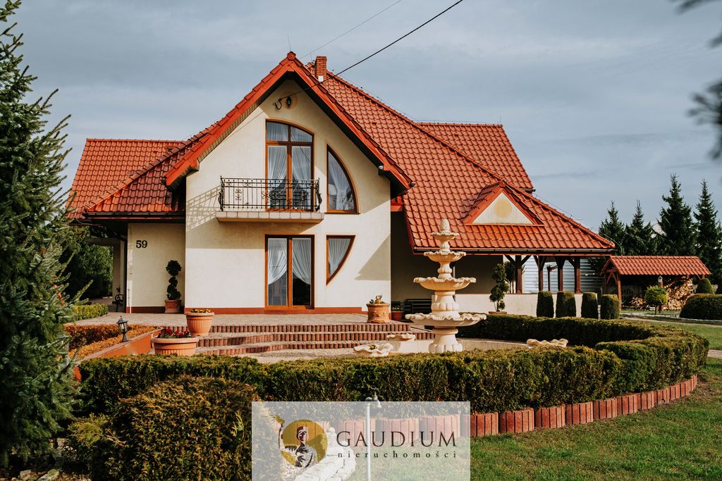 dom wolnostojący, 6 pokoi Wróblew