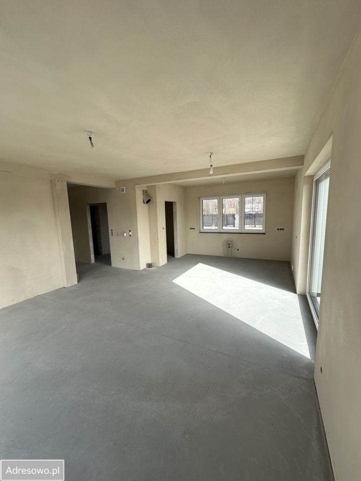 dom wolnostojący, 4 pokoje Dębe Wielkie, ul. 103 Batalionu Strzelców. Zdjęcie 9