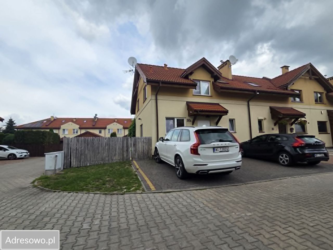 dom szeregowy, 3 pokoje Góra Kalwaria, ul. Jaśminowa. Zdjęcie 2