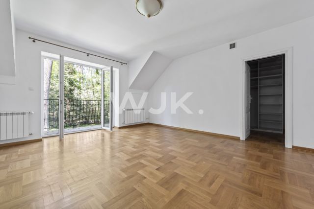 dom wolnostojący, 8 pokoi Konstancin-Jeziorna. Zdjęcie 13