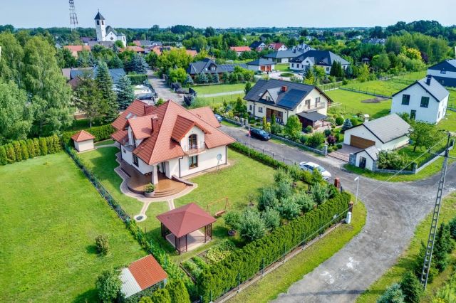 dom wolnostojący, 6 pokoi Bramki, ul. Dworcowa. Zdjęcie 24
