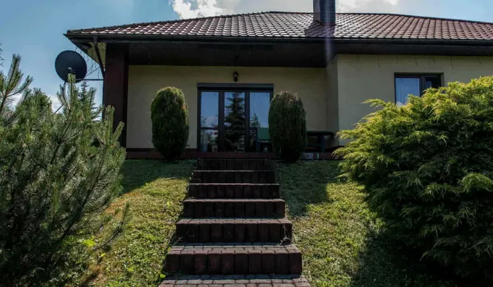 dom wolnostojący, 4 pokoje Zalasowa, ul. Tuchowska