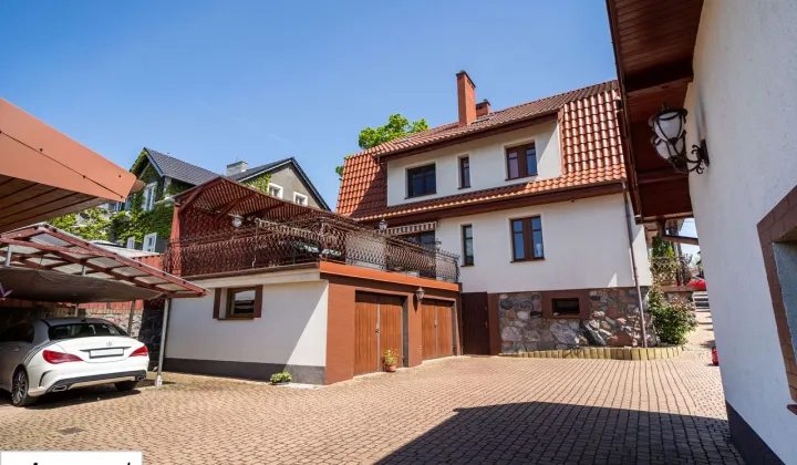 dom wolnostojący, 10 pokoi Mrągowo, ul. Wolności