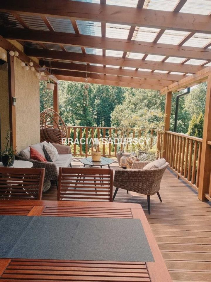 dom wolnostojący, 5 pokoi Rzeszotary, ul. Brzeziny. Zdjęcie 2