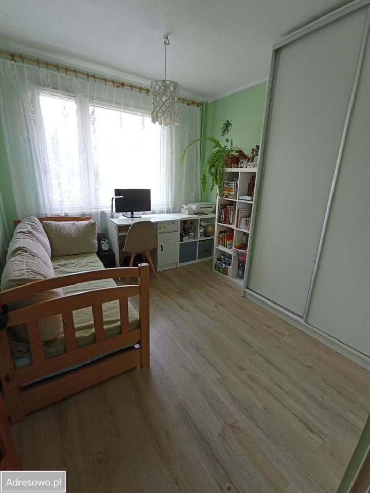 Mieszkanie 3-pokojowe Bielsko-Biała Osiedle Karpackie. Zdjęcie 2