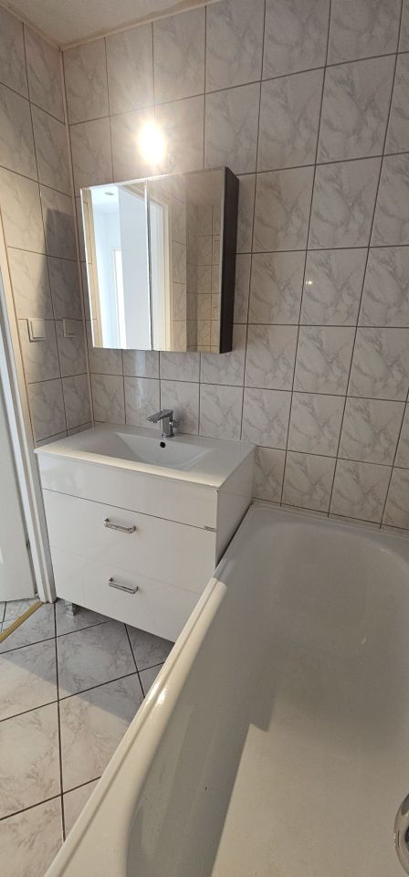 Mieszkanie 4-pokojowe Legnica, ul. Karola Marcinkowskiego. Zdjęcie 2