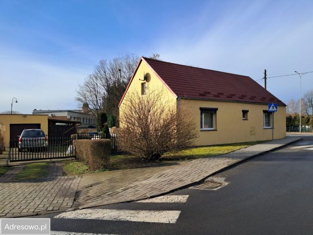 dom wolnostojący, 3 pokoje Lwówek, al. Emilii Sczanieckiej. Zdjęcie 1