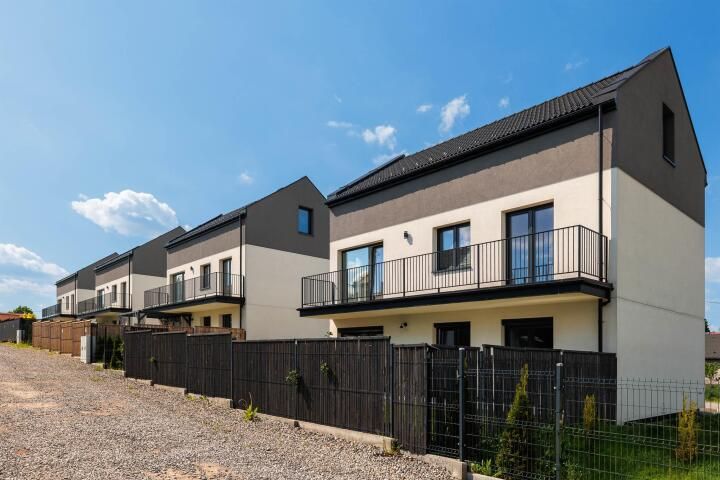 Mieszkanie 4-pokojowe Bielsko-Biała Komorowice Krakowskie, ul. Groszkowa. Zdjęcie 1