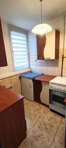 Mieszkanie 1-pokojowe Jelenia Góra Zabobrze, ul. Ludomira Różyckiego. Zdjęcie 1