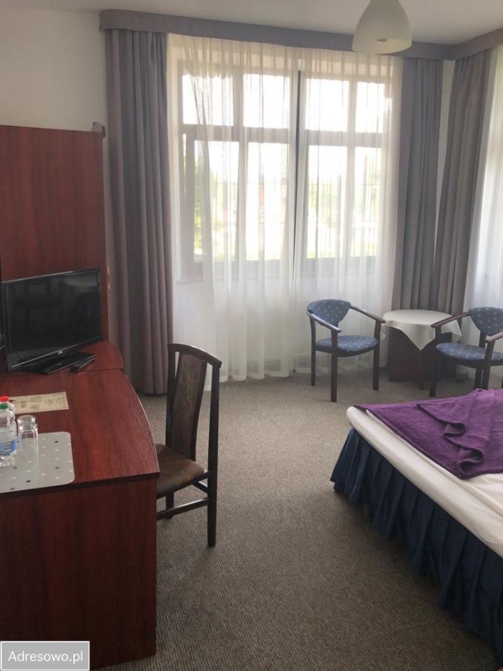 Hotel/pensjonat Świebodzice, ul. Ciernie. Zdjęcie 11