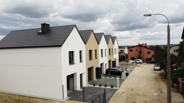 bliźniak, 4 pokoje Chodzież, ul. Akacjowa. Zdjęcie 12