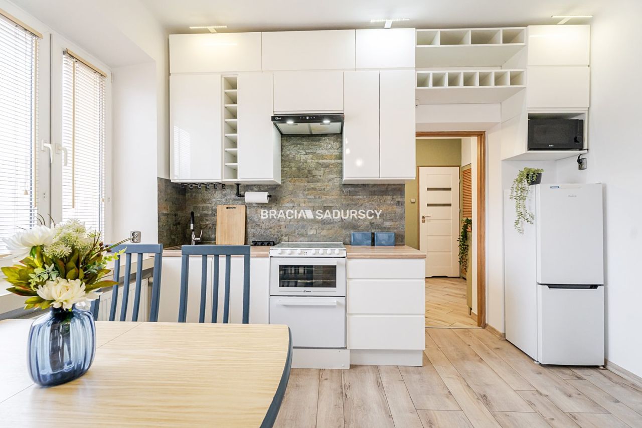 Mieszkanie 2-pokojowe Kraków Nowa Huta, os. Urocze. Zdjęcie 9