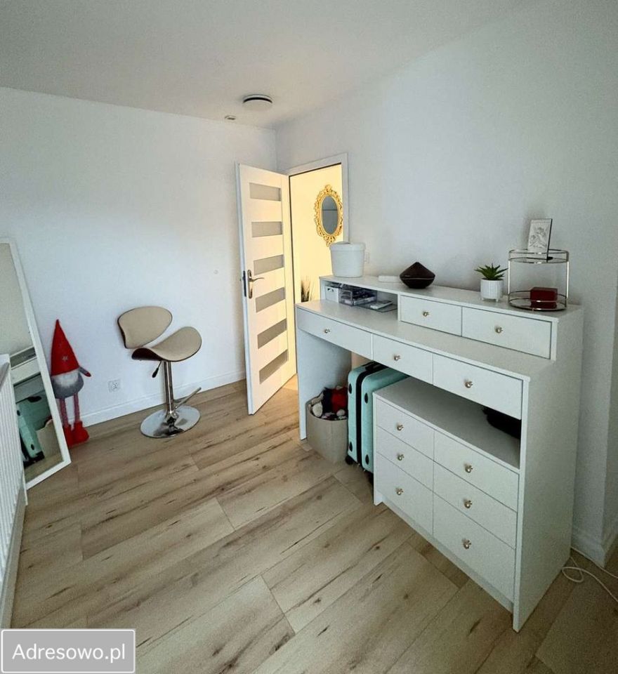 Mieszkanie 3-pokojowe Krzeptów. Zdjęcie 2