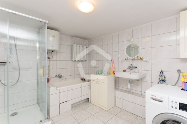 dom wolnostojący, 6 pokoi Błażowa Górna. Zdjęcie 11