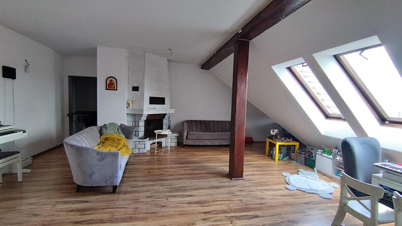 Mieszkanie 5-pokojowe Piskorzówek. Zdjęcie 4